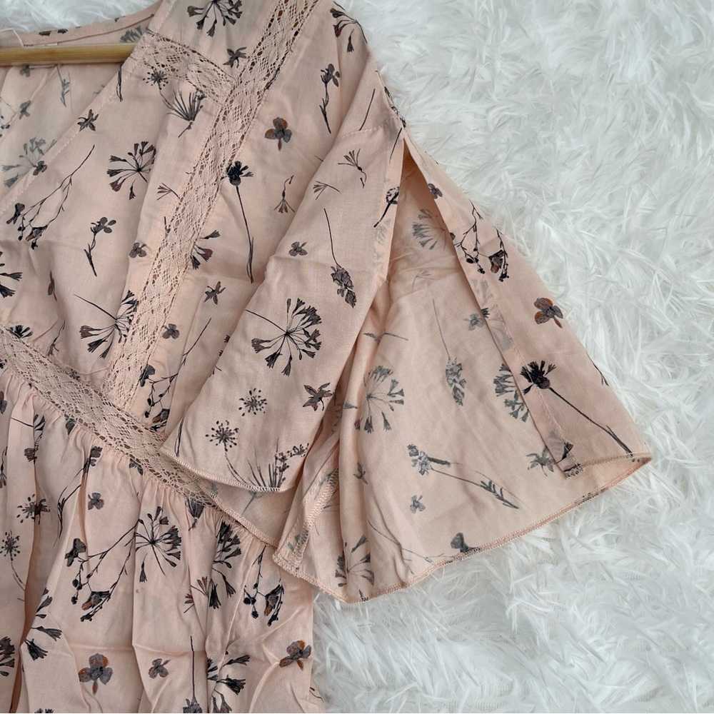 Melrose And Market Floral Babydoll Top Womens Small Petite Blush Short Sleeve - Picture 4 of 8